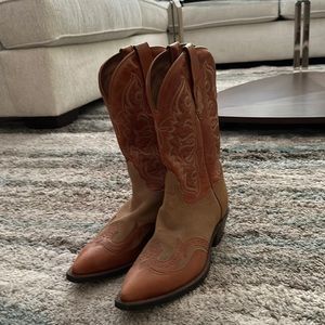 Russells western cowgirl boots. Perfect condition, ready for some line dancing!